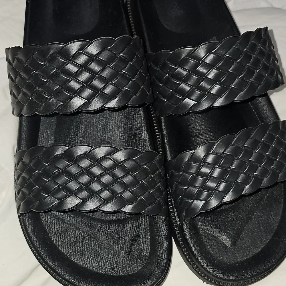 Womens Black Sandals Sz 7/8. Nwots! Great Staple Piece!!